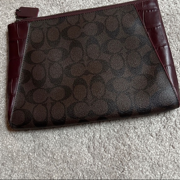 Coach clutch bag - Picture 2 of 5